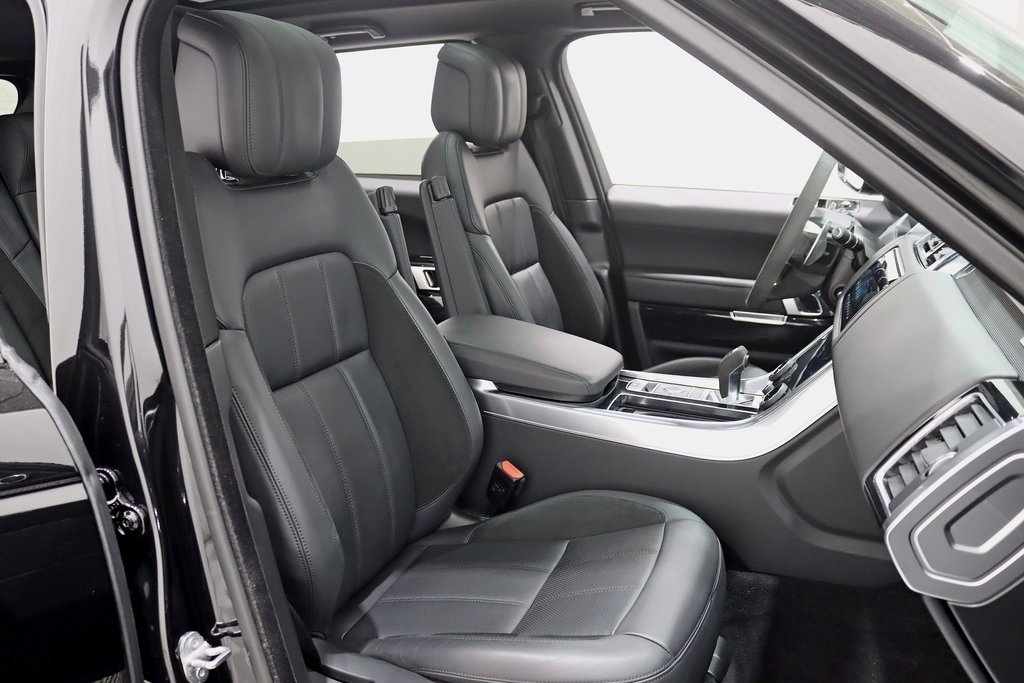Used 2022 Land Rover Range Rover Sport HST image 27