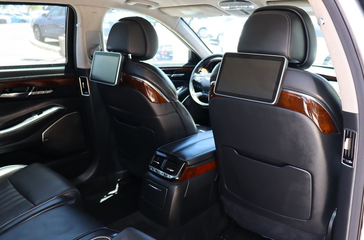 Used 2019 Genesis G90 5.0 Ultimate RWD image 29