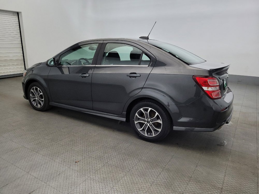Used 2020 Chevrolet Sonic LT w/ Convenience Package image 2