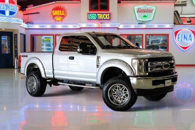 Used 2018 Ford F250 XLT AWD/4WD image 1