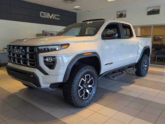 New 2026 GMC Canyon AT4X w/ LPO, Black Badging Package AWD/4WD image 3