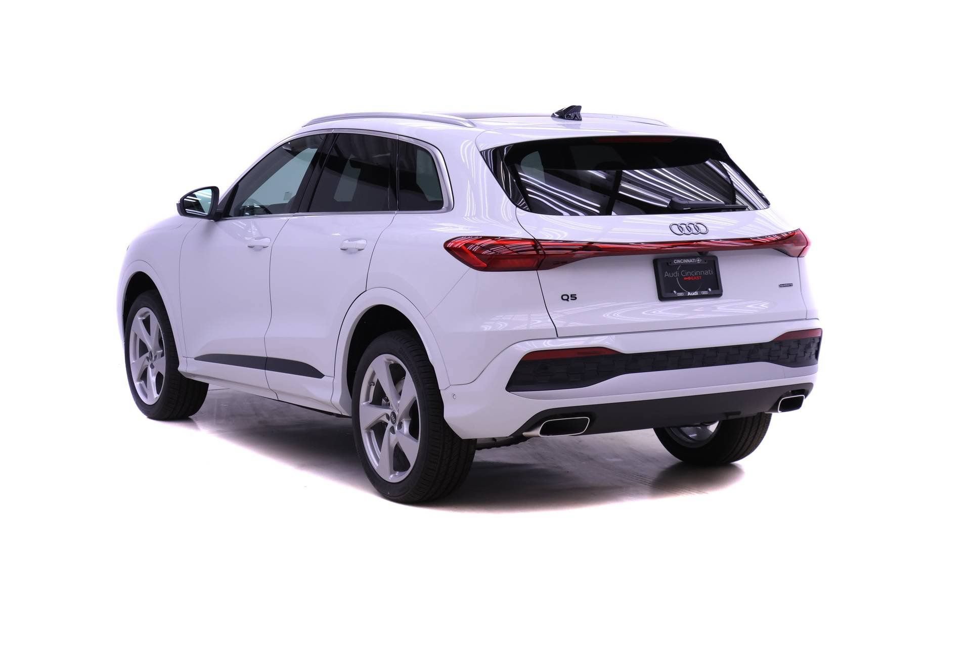 Used 2025 Audi Q5 Premium Plus AWD/4WD image 5
