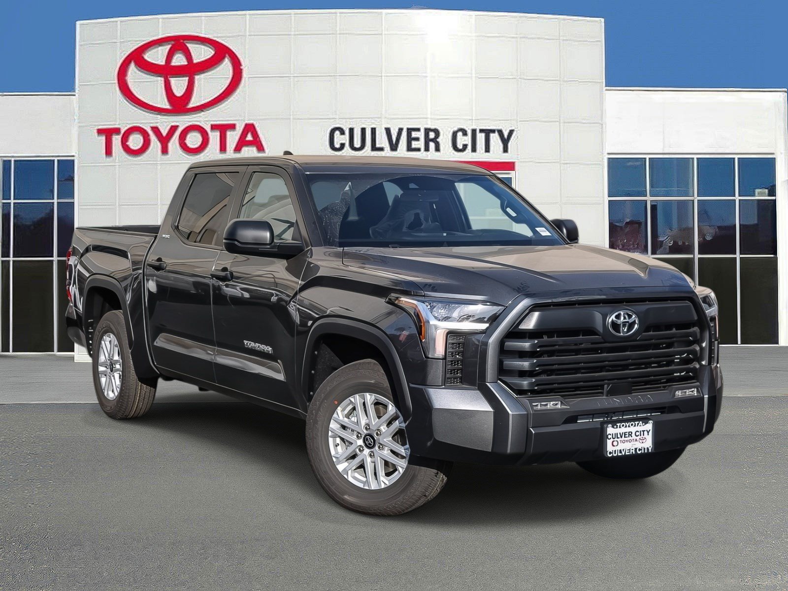 New 2026 Toyota Tundra SR5 RWD video 1