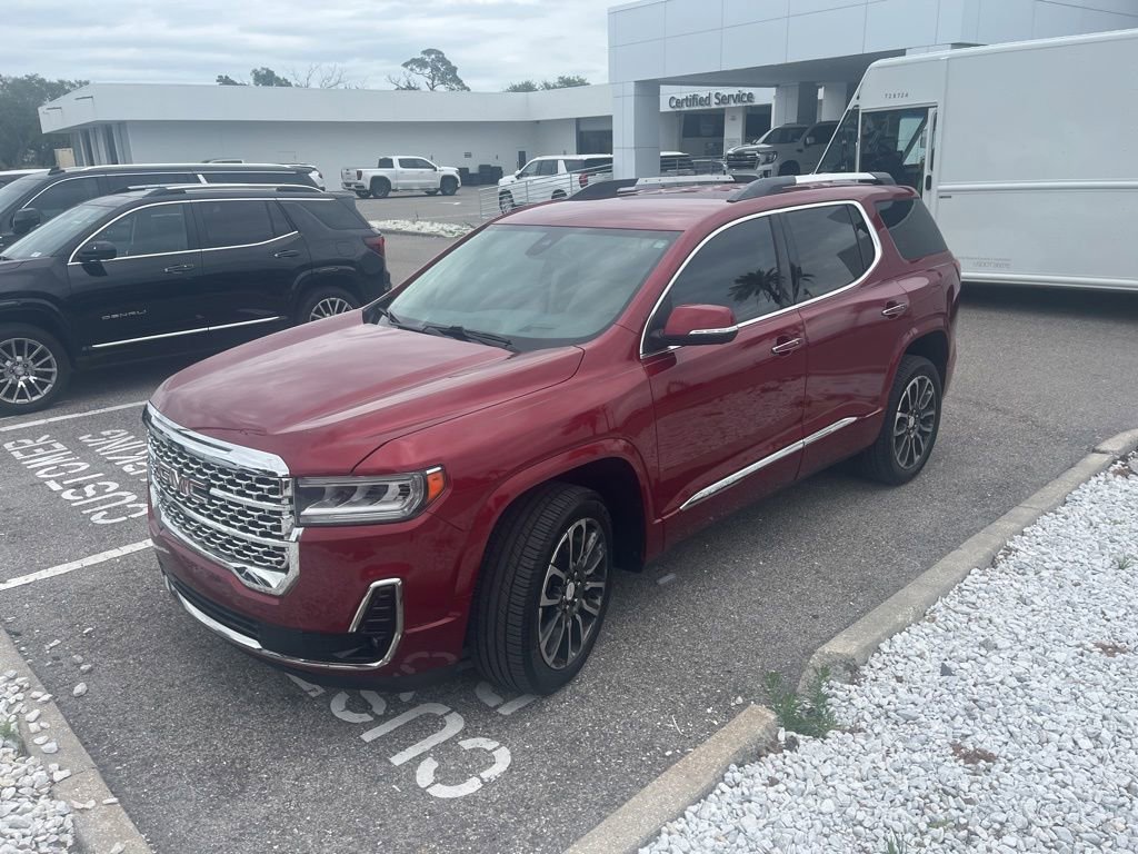 Used 2020 GMC Acadia Denali w/ Technology Package FWD image 2