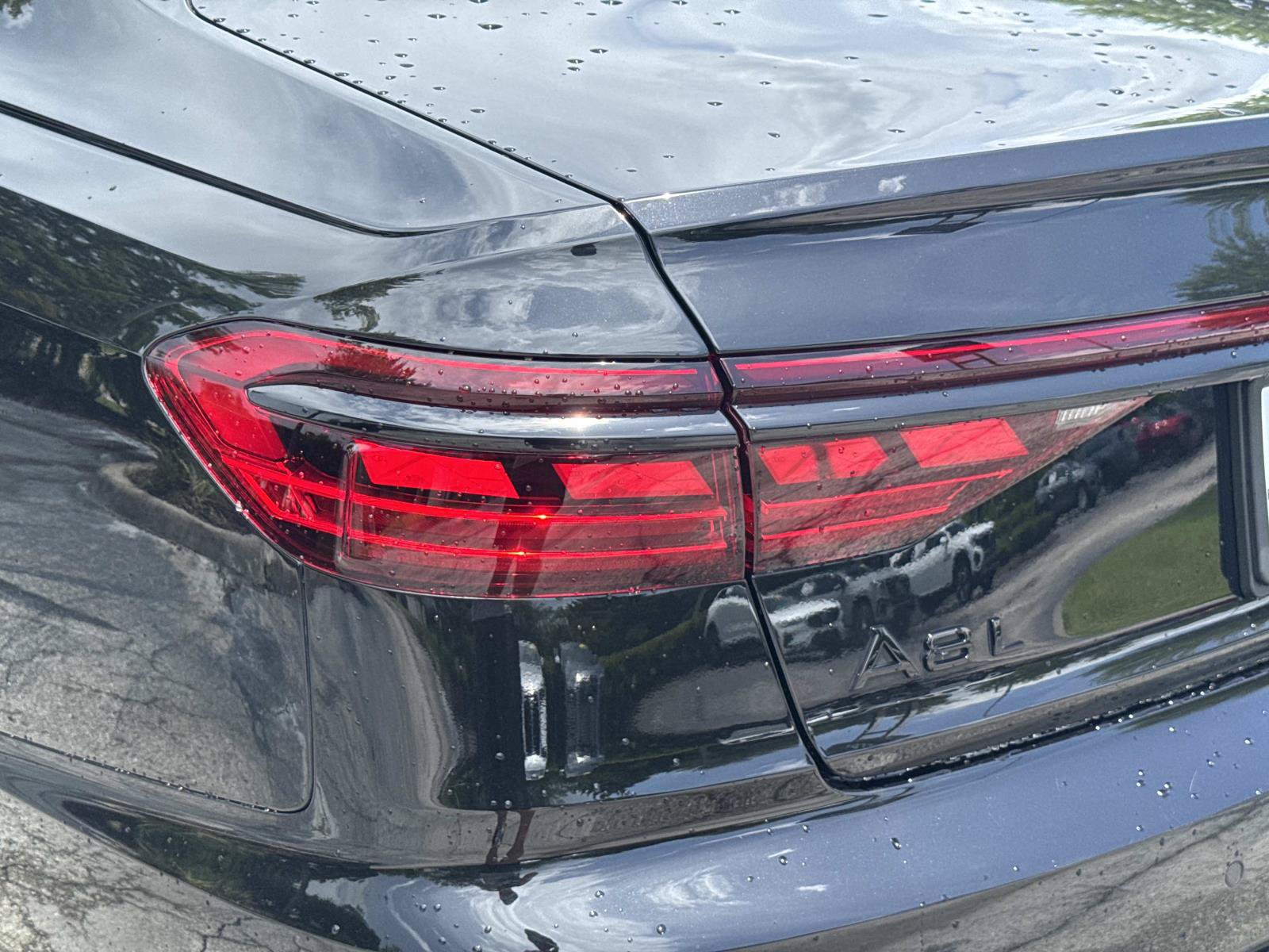 Used 2024 Audi A8 L 3.0T AWD/4WD image 11