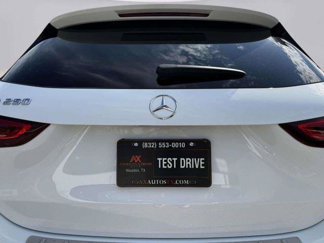 Used 2023 Mercedes-Benz GLA 250 w/ Premium Package image 16