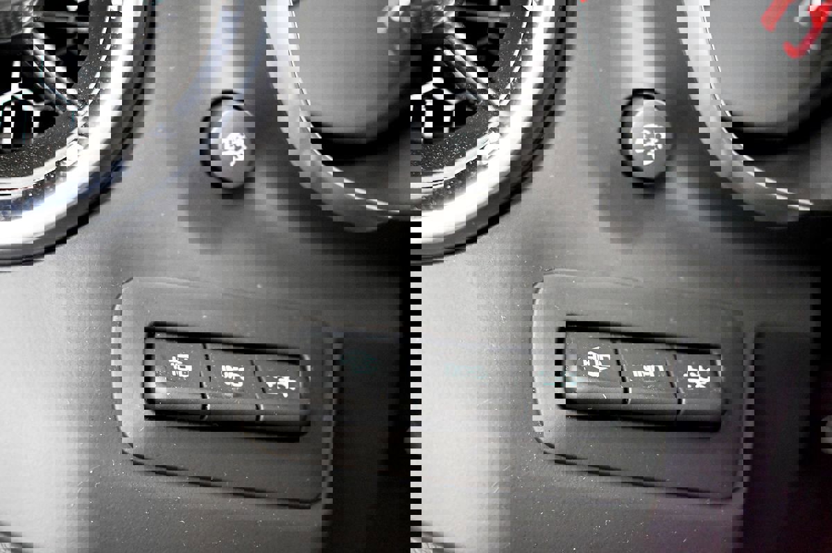 Used 2017 Chevrolet Camaro SS w/ LPO, Ground Effects Package image 21