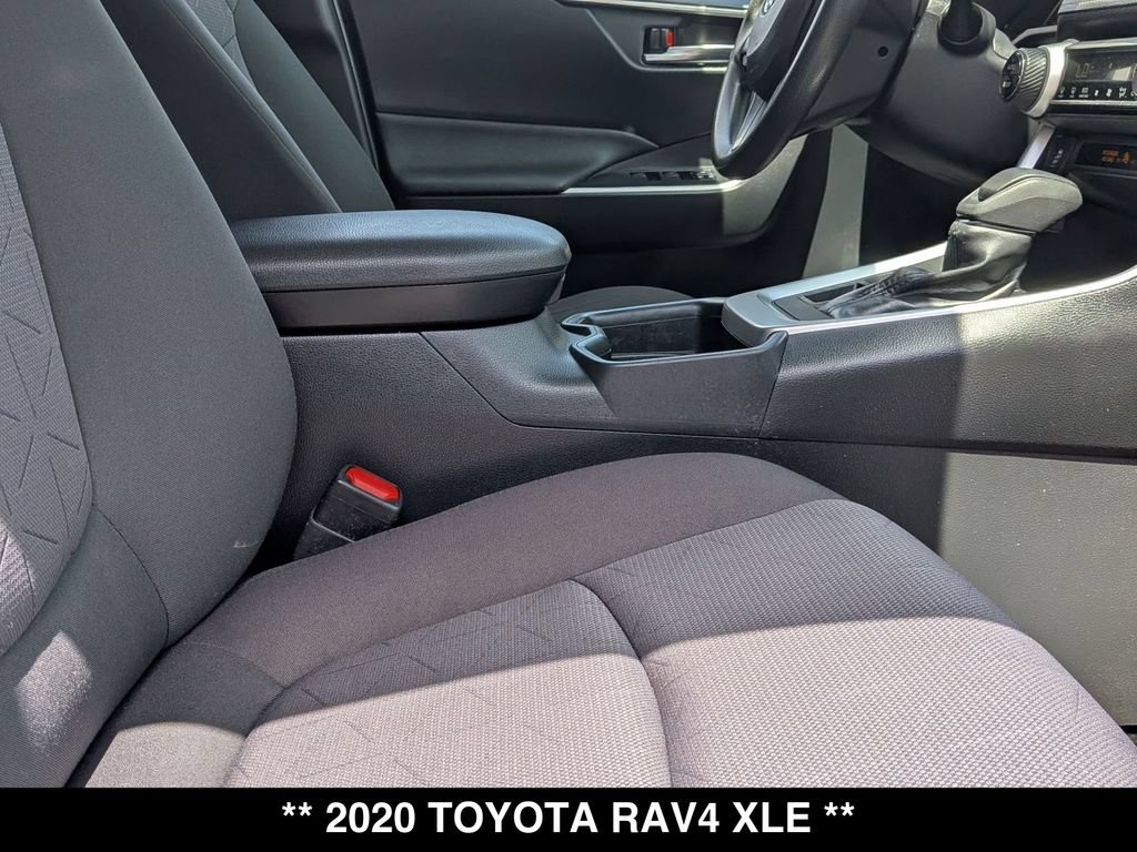 Used 2020 Toyota RAV4 XLE w/ All Weather Liner Package AWD/4WD image 26
