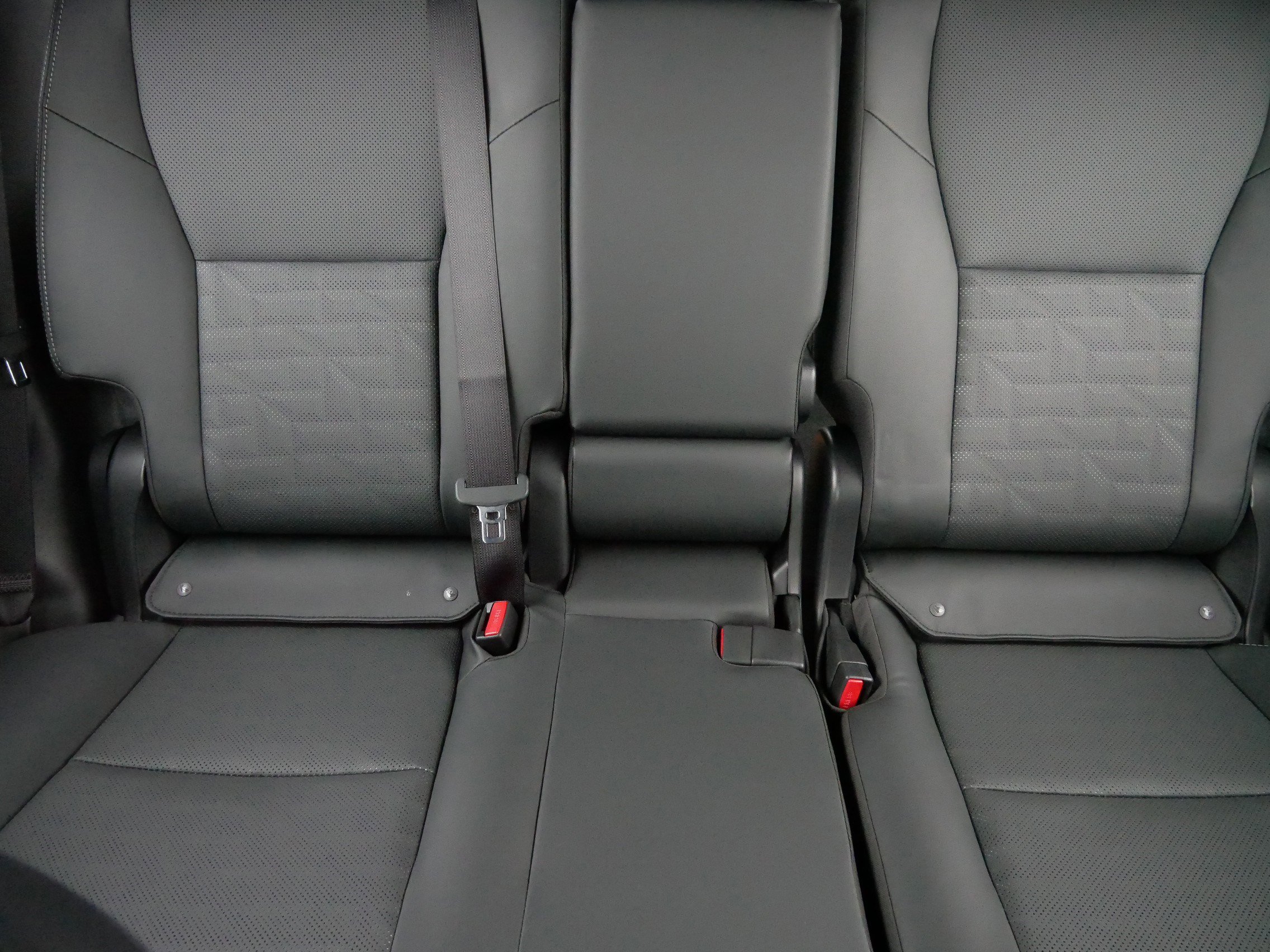 Certified 2025 Toyota 4Runner TRD Off-Road Premium image 13