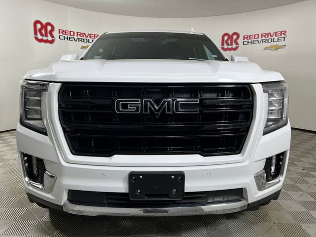 Used 2021 GMC Yukon SLT w/ SLT Premium Package image 2
