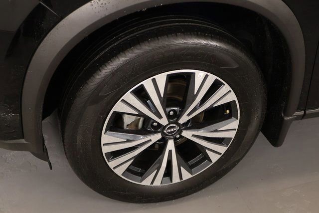Certified 2023 Nissan Rogue SV image 8