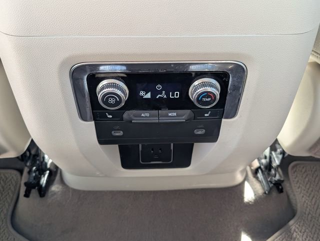 Used 2023 GMC Yukon XL Denali w/ Max Trailering Package image 13
