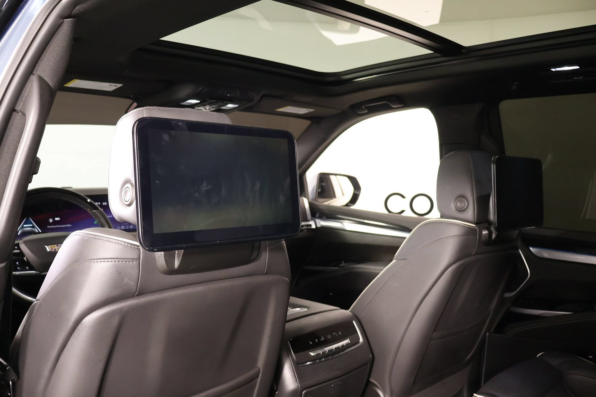 Used 2025 Cadillac Escalade Sport w/ Touring Package AWD/4WD image 14