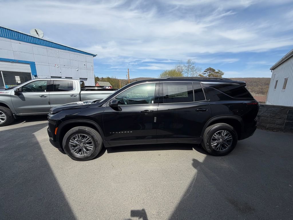 New 2026 Chevrolet Traverse LT AWD/4WD image 2