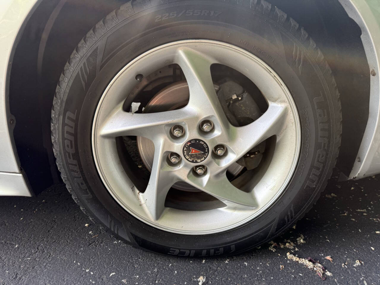 Used 2004 Pontiac Grand Prix GTP FWD image 4