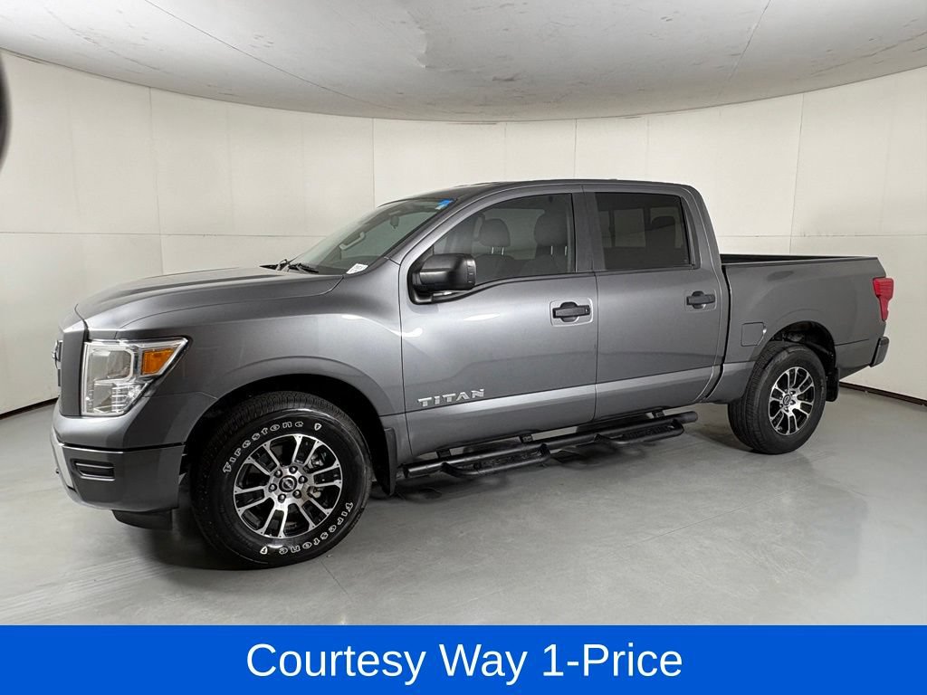 Used 2024 Nissan Titan SV AWD/4WD image 6