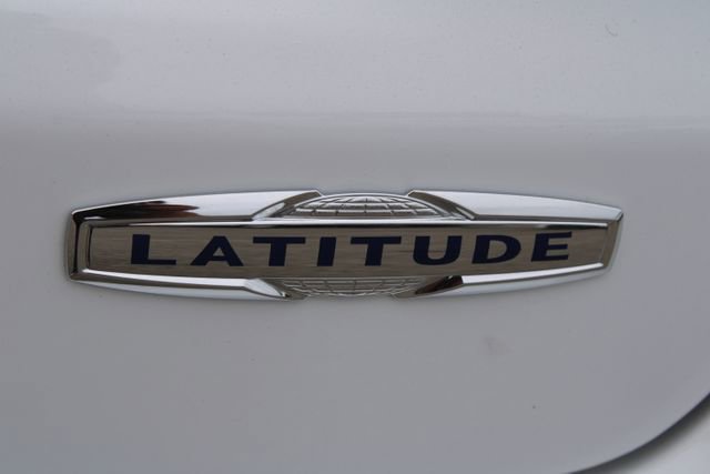 Used 2022 Jeep Compass Latitude image 6