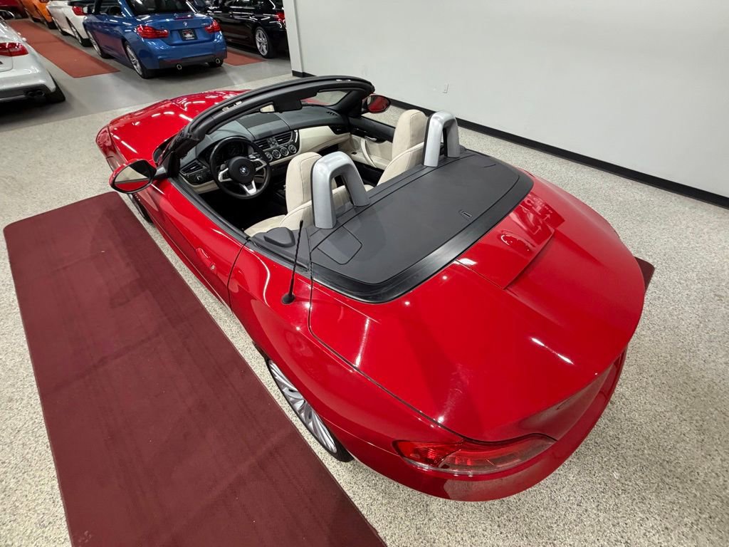 Used 2010 BMW Z4 sDrive35i image 25