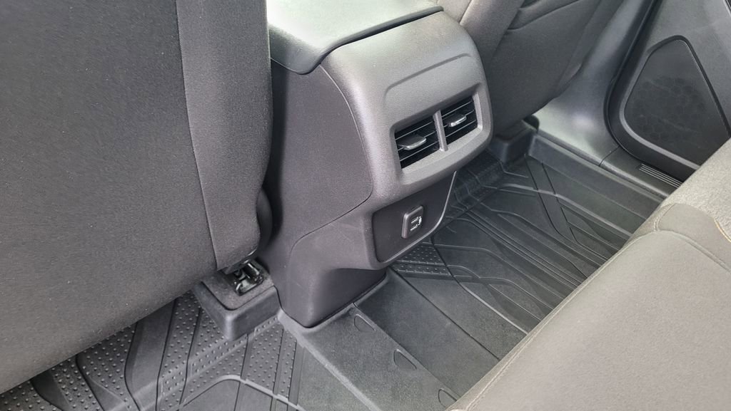 Used 2024 Chevrolet Equinox LT w/ LPO, Floor Liner Package image 27