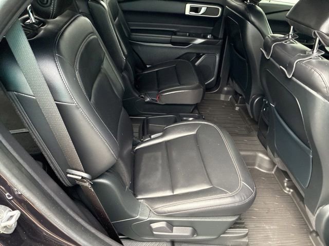 Used 2020 Ford Explorer XLT w/ Equipment Group 202A AWD/4WD image 29