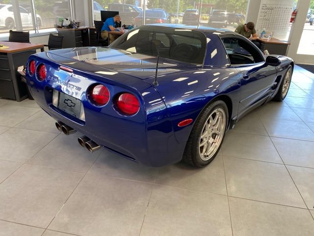 Used 2004 Chevrolet Corvette Z06 w/ Z06 Preferred Equipment Group RWD image 3