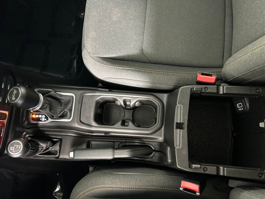 Used 2024 Jeep Wrangler Willys image 14