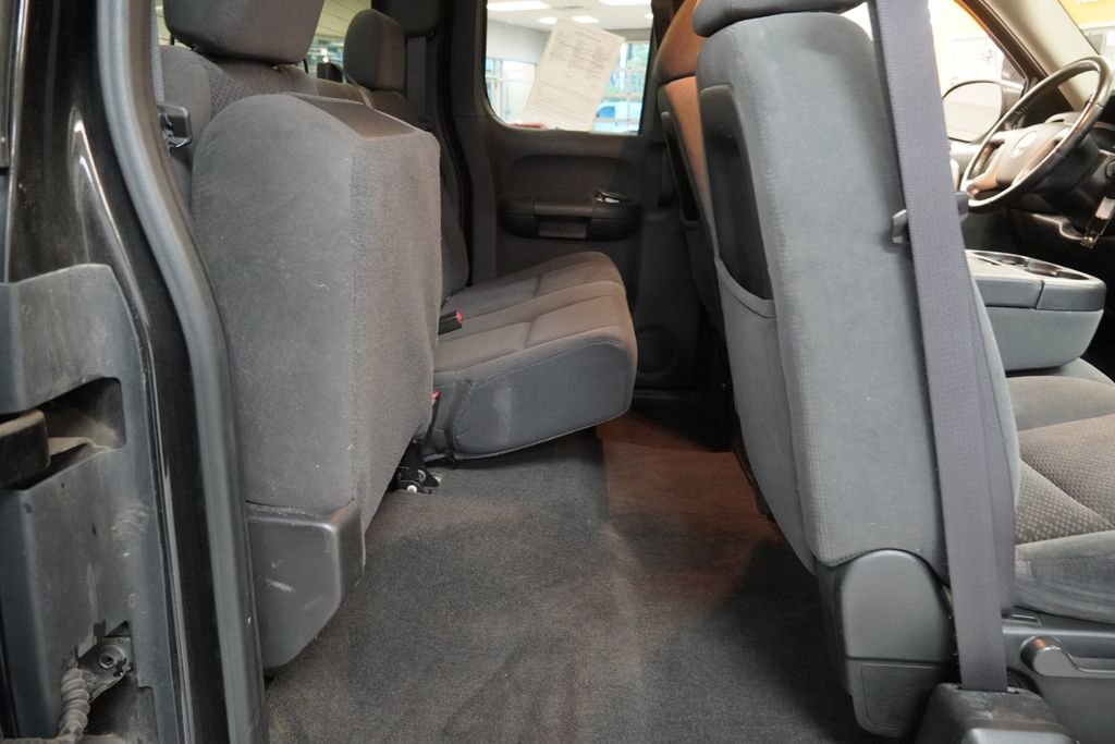 Used 2007 Chevrolet Silverado 1500 LT w/ Towing Package RWD image 28