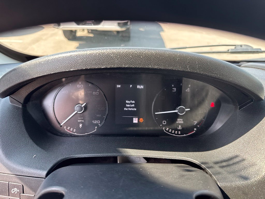 Used 2025 RAM ProMaster 2500 w/ Convenience Group FWD image 13