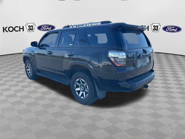 Used 2017 Toyota 4Runner TRD Off-Road AWD/4WD image 6