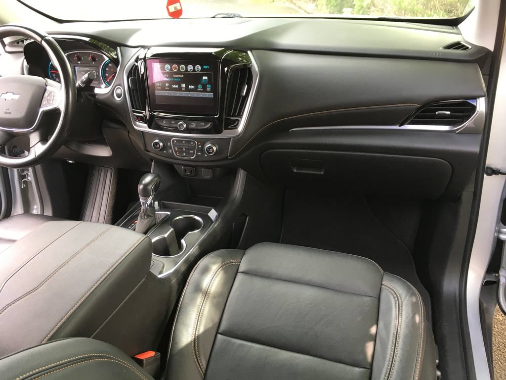 Used 2019 Chevrolet Traverse LT w/ LT Premium Package AWD/4WD image 35