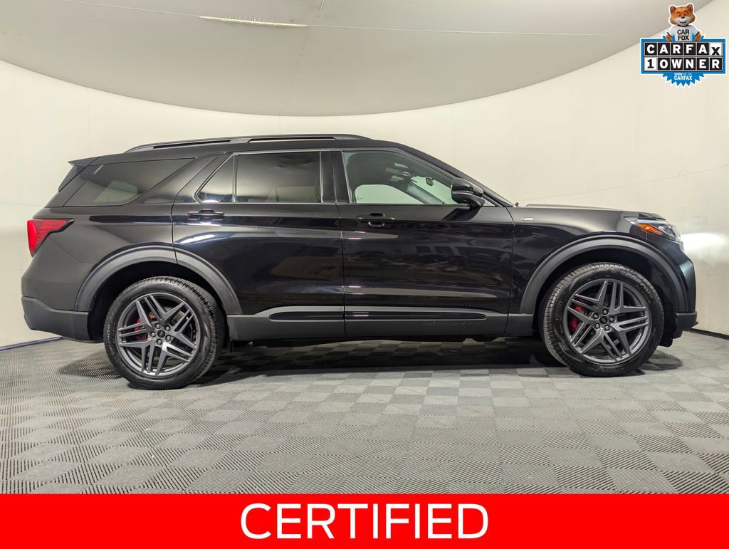 Certified 2025 Ford Explorer ST-Line w/ ST-Line Street Pack image 2