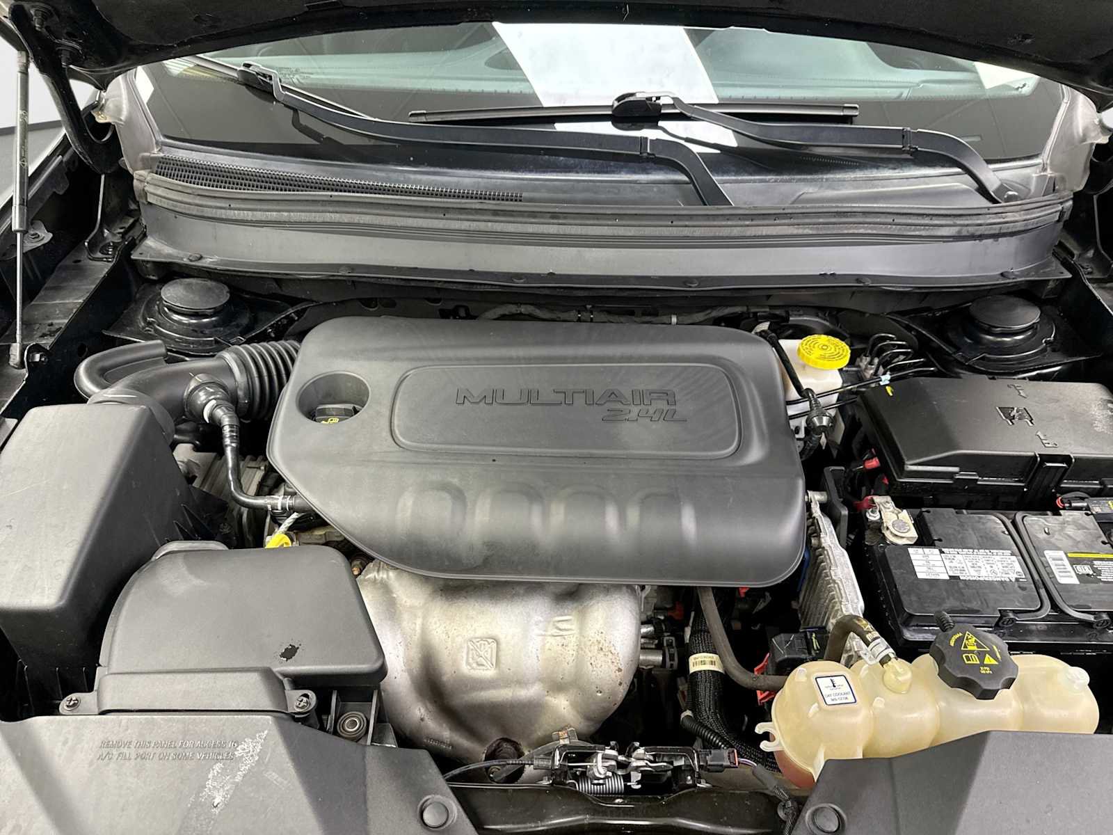 Used 2020 Jeep Cherokee Latitude w/ Cold Weather Group image 17