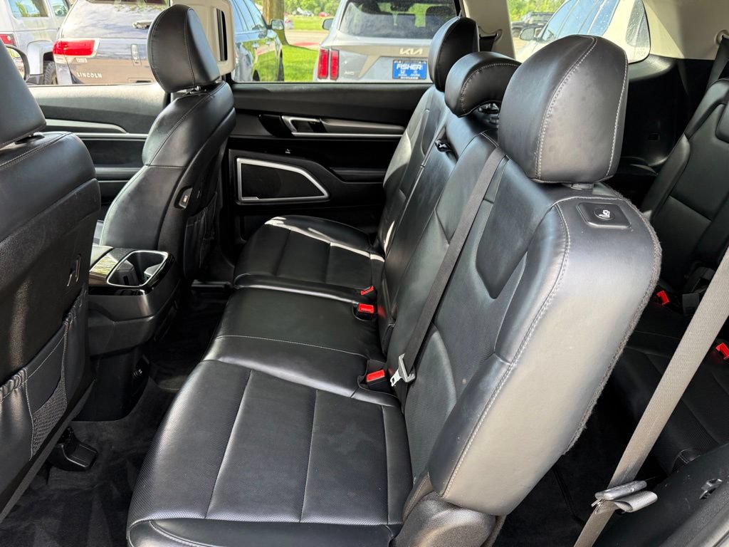 Used 2020 Kia Telluride LX AWD/4WD image 14