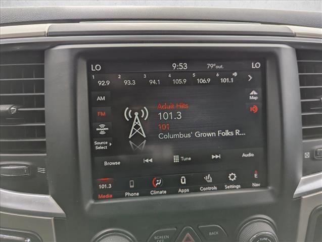 Used 2020 RAM 1500 Classic SLT w/ Luxury Group AWD/4WD image 18