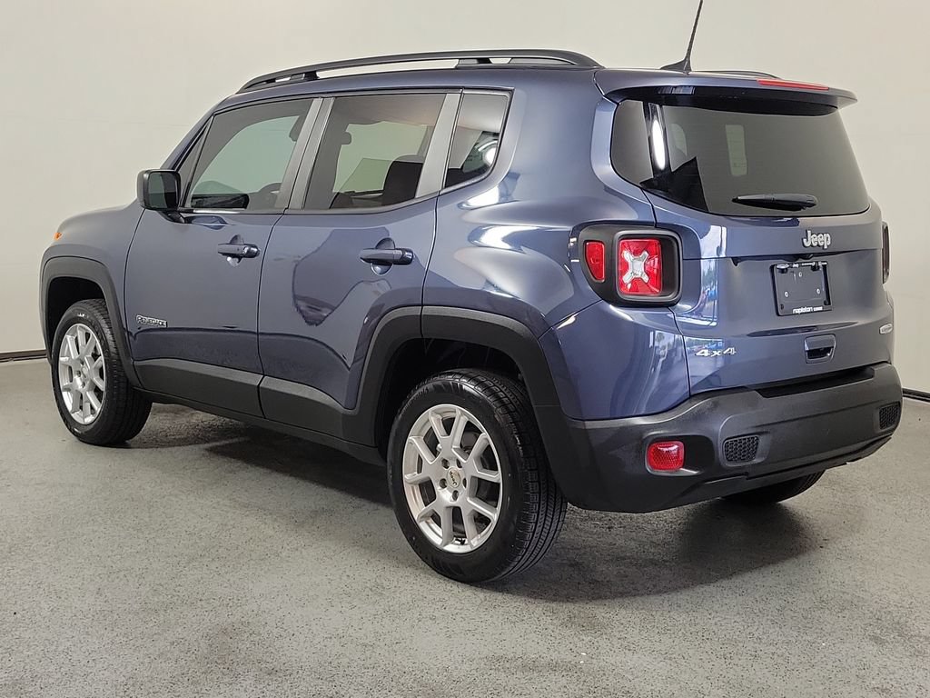 Used 2022 Jeep Renegade Latitude AWD/4WD image 5