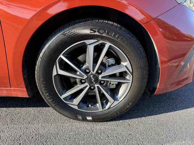 Certified 2024 Kia Forte LXS w/ LXS Technology Package FWD image 38