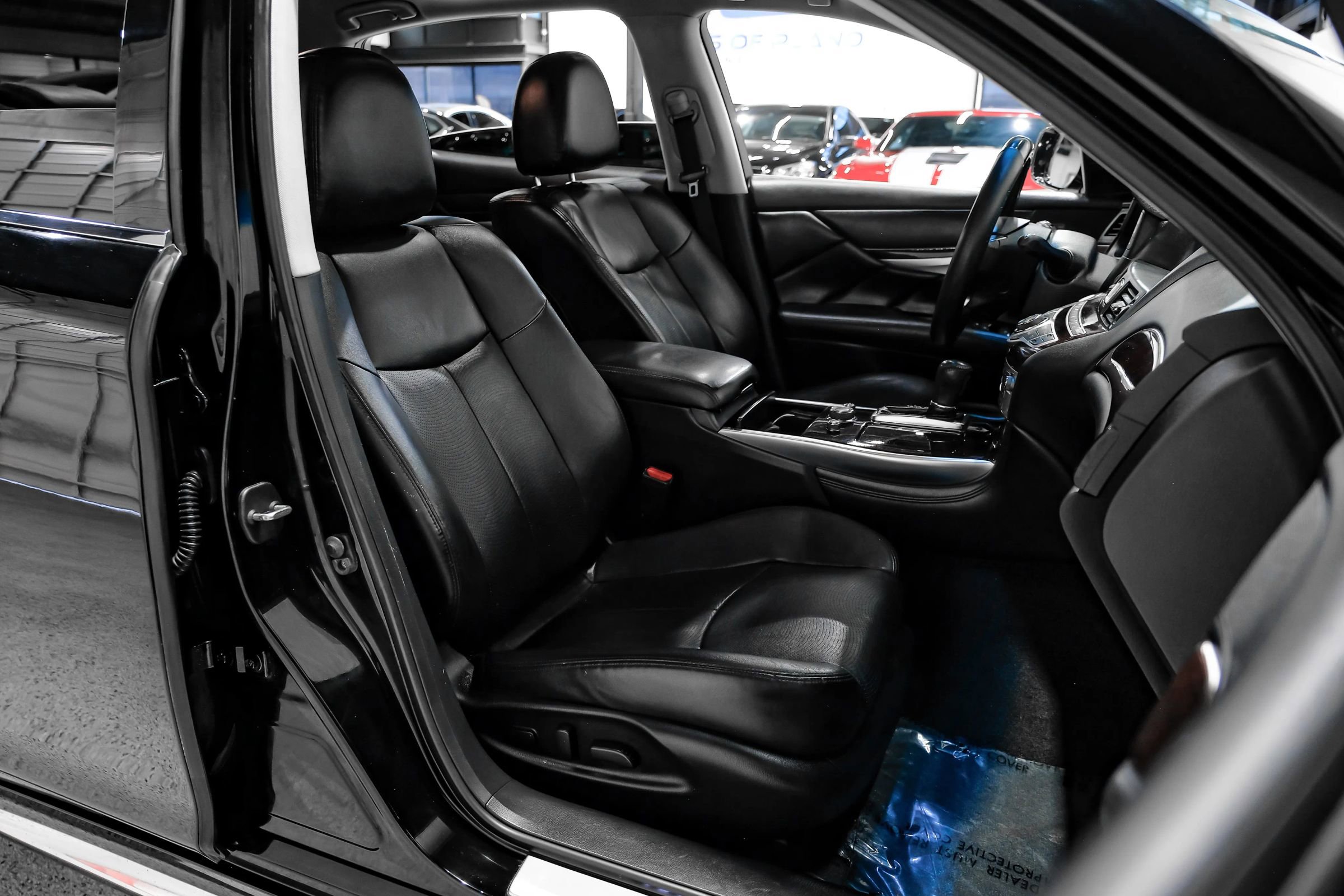 Used 2015 INFINITI Q70 L 3.7 w/ Technology Package image 43