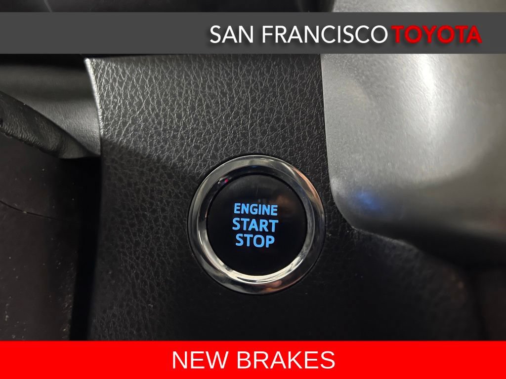 Used 2017 Toyota Highlander Limited AWD/4WD image 26
