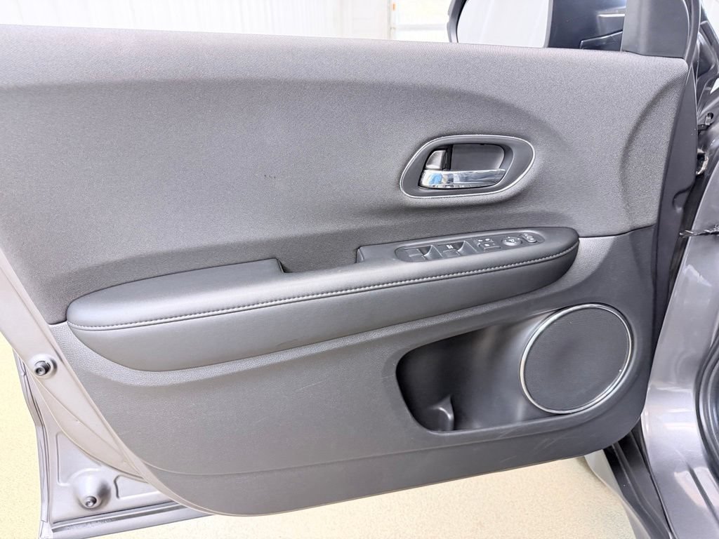 Used 2022 Honda HR-V EX image 8