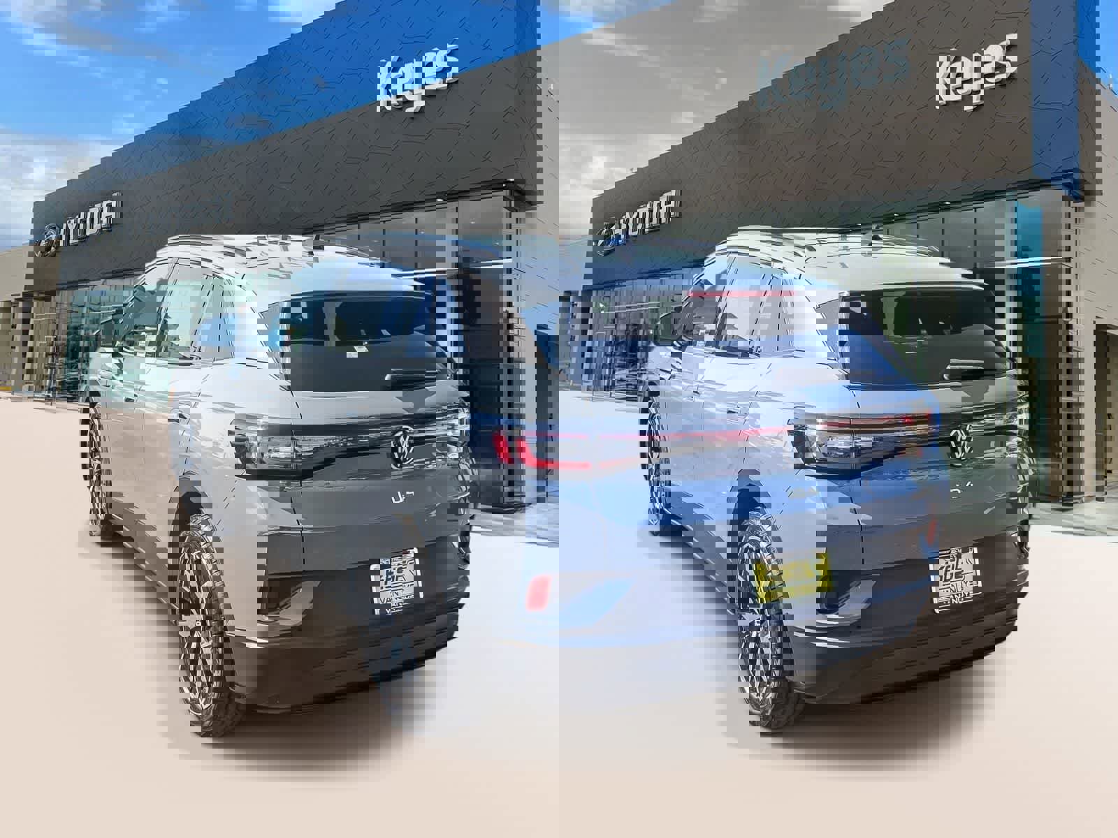 Used 2023 Volkswagen ID.4 Pro S image 7