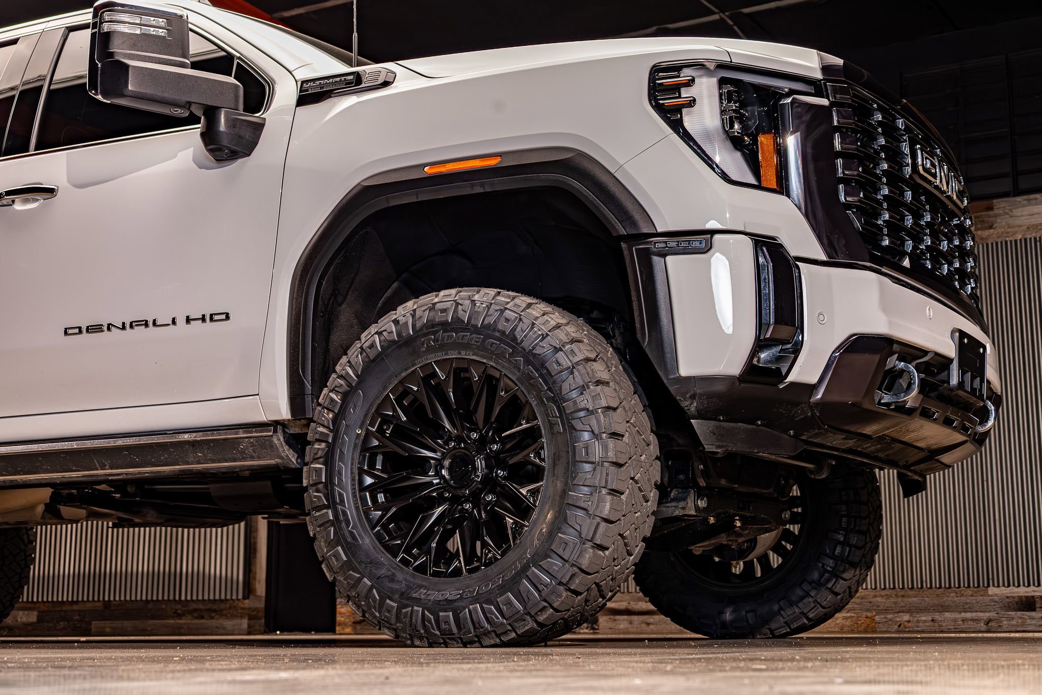 Used 2024 GMC Sierra 2500 Denali Ultimate image 12