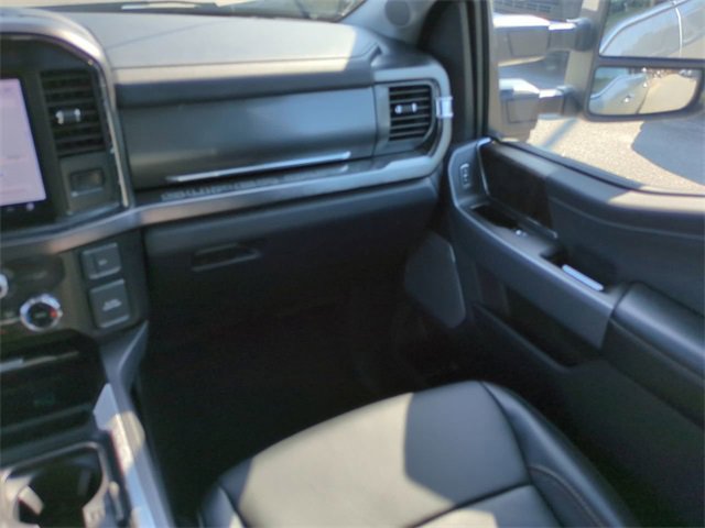 Used 2024 Ford F250 Lariat w/ Chrome Package image 17
