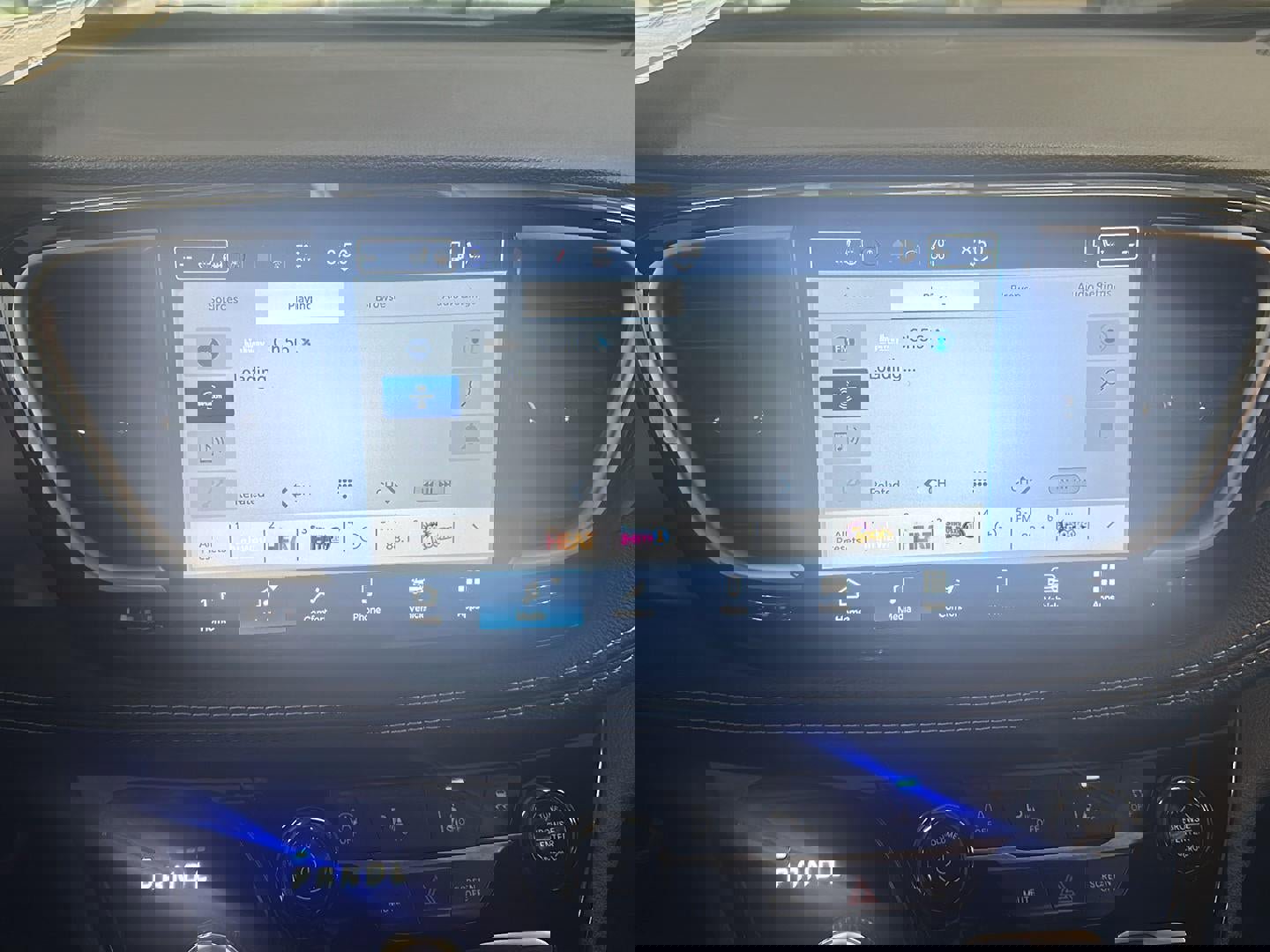 New 2026 Chrysler Pacifica Select image 9