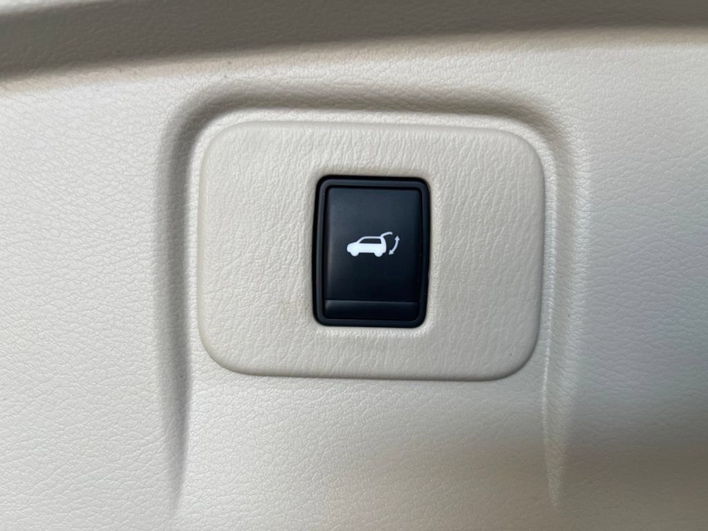 Used 2015 Nissan Murano Platinum w/ Platinum Technology Package AWD/4WD image 14