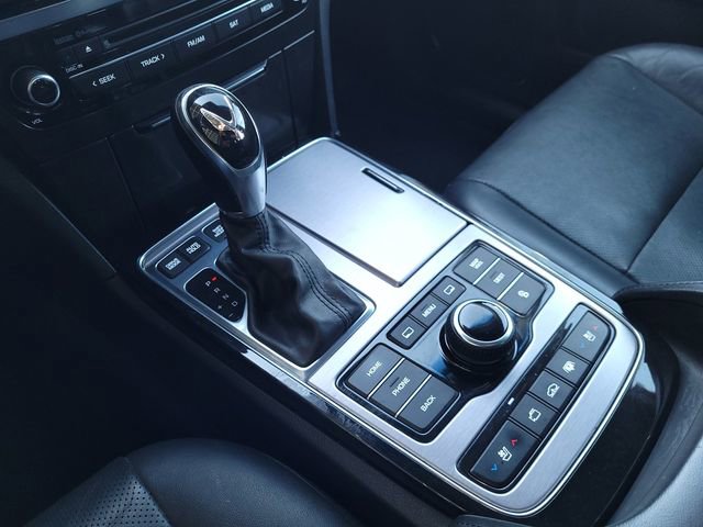 Used 2016 Hyundai Equus Ultimate image 12