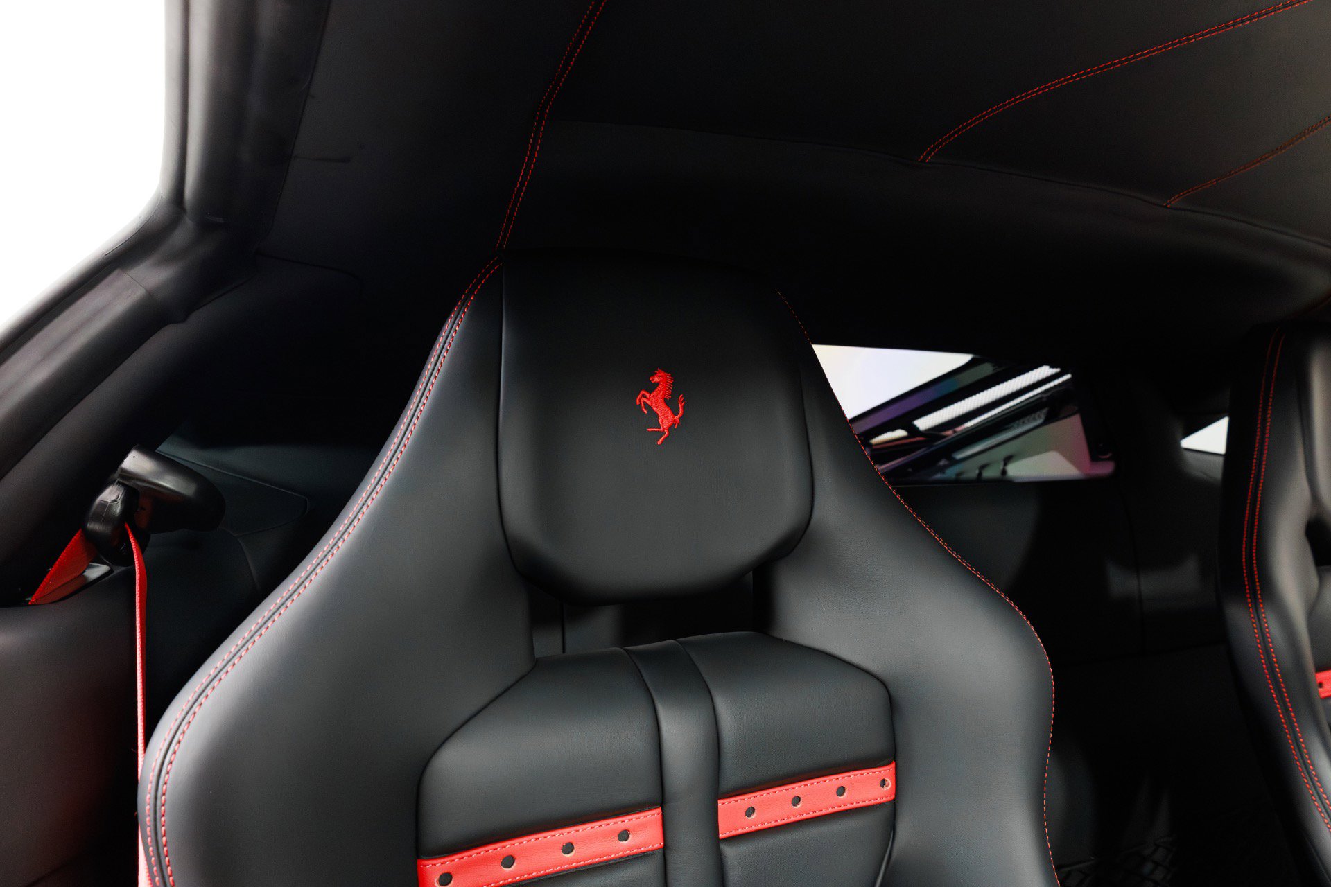 Used 2019 Ferrari 488 Pista image 34