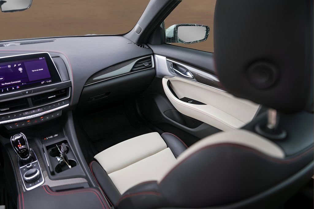 Certified 2022 Cadillac CT5 V w/ Premium Package image 30