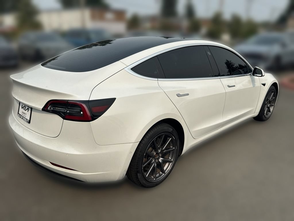 Used 2018 Tesla Model 3 Long Range RWD image 7