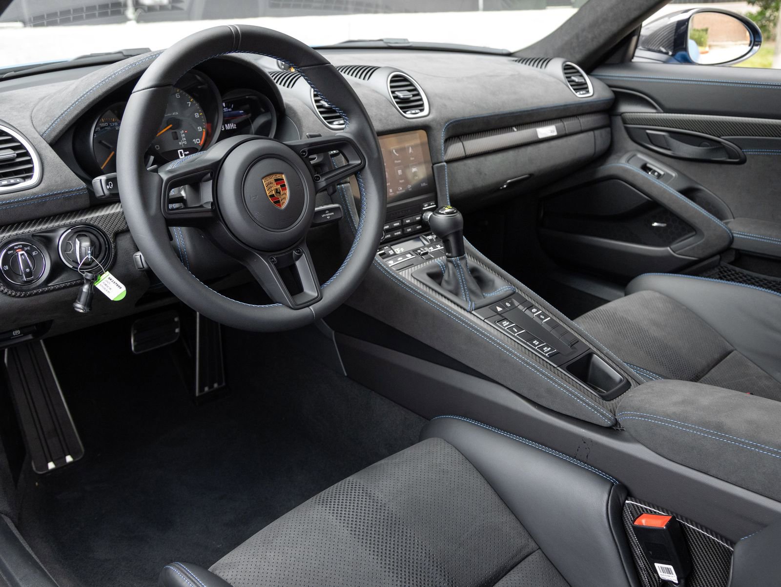 Certified 2025 Porsche 718 Boxster Spyder RS RWD image 4