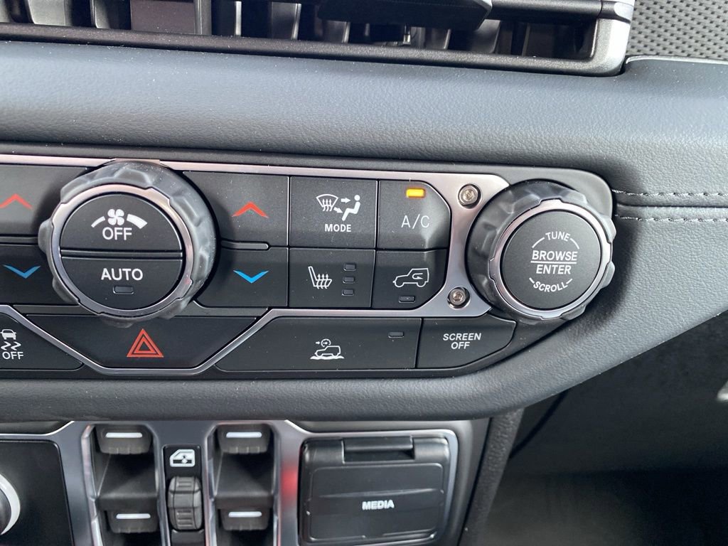 New 2026 Jeep Wrangler Unlimited Rubicon image 26